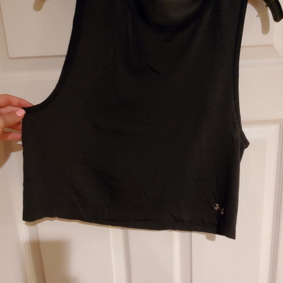 Under armor crop top - Picture 4 of 4